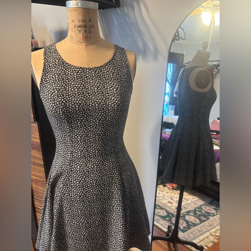 Divided black and white floral sleeveless dress